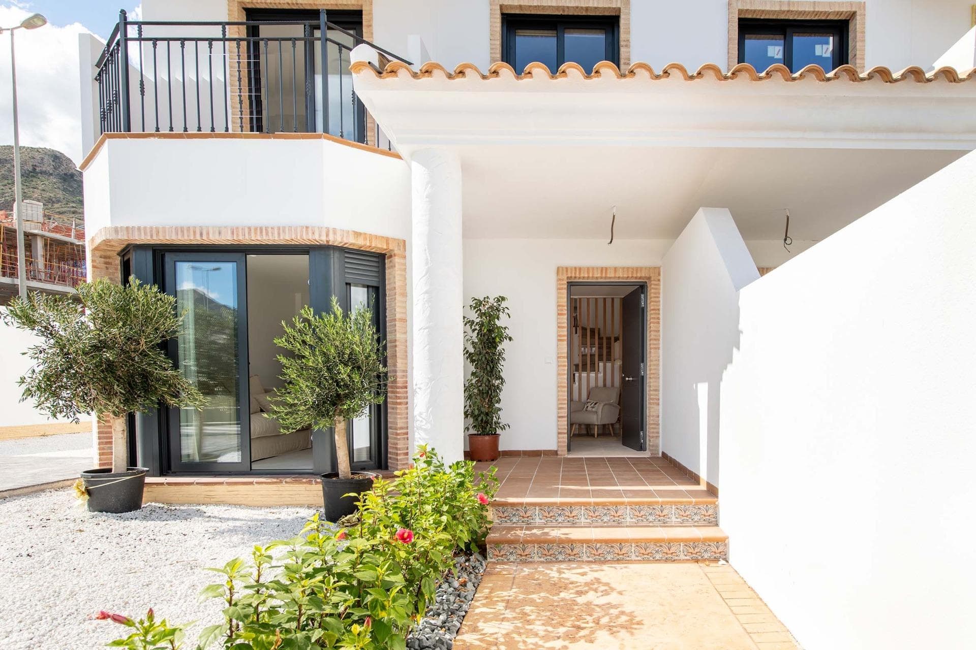 New Bungalows and Townhouses in Cox, Alicante - foto 1