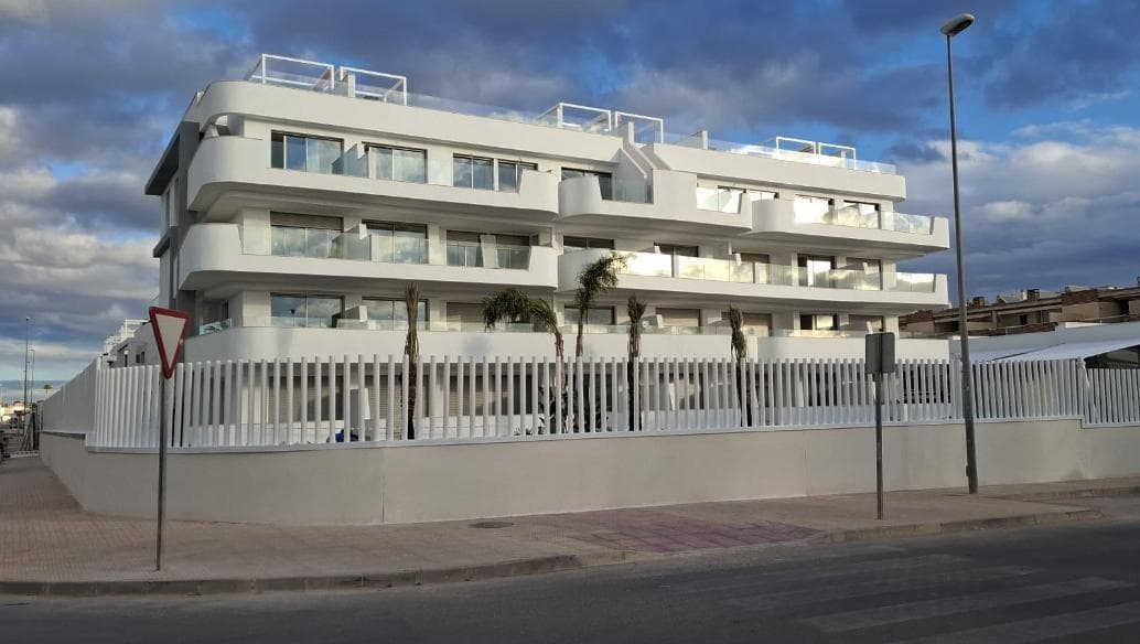 NEW BUILD RESIDENTIAL COMPLEX IN LOMAS DE CABO ROIG - foto 1