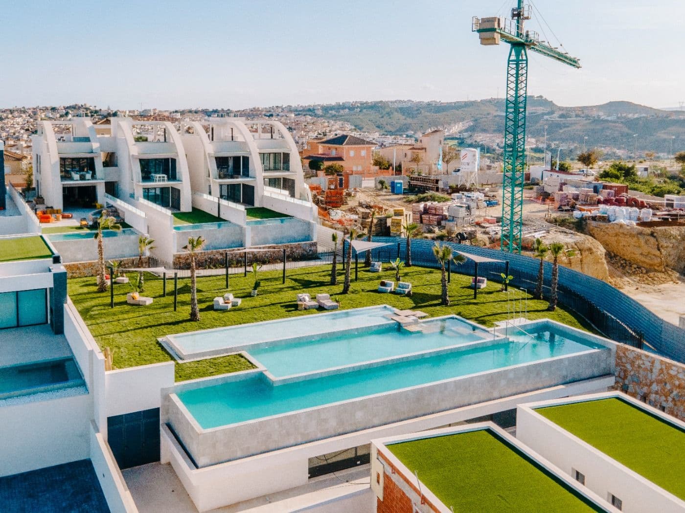 LUXURY AND DESIGN APARTMENT NEXT TO THE GOLF COURSE - foto 1