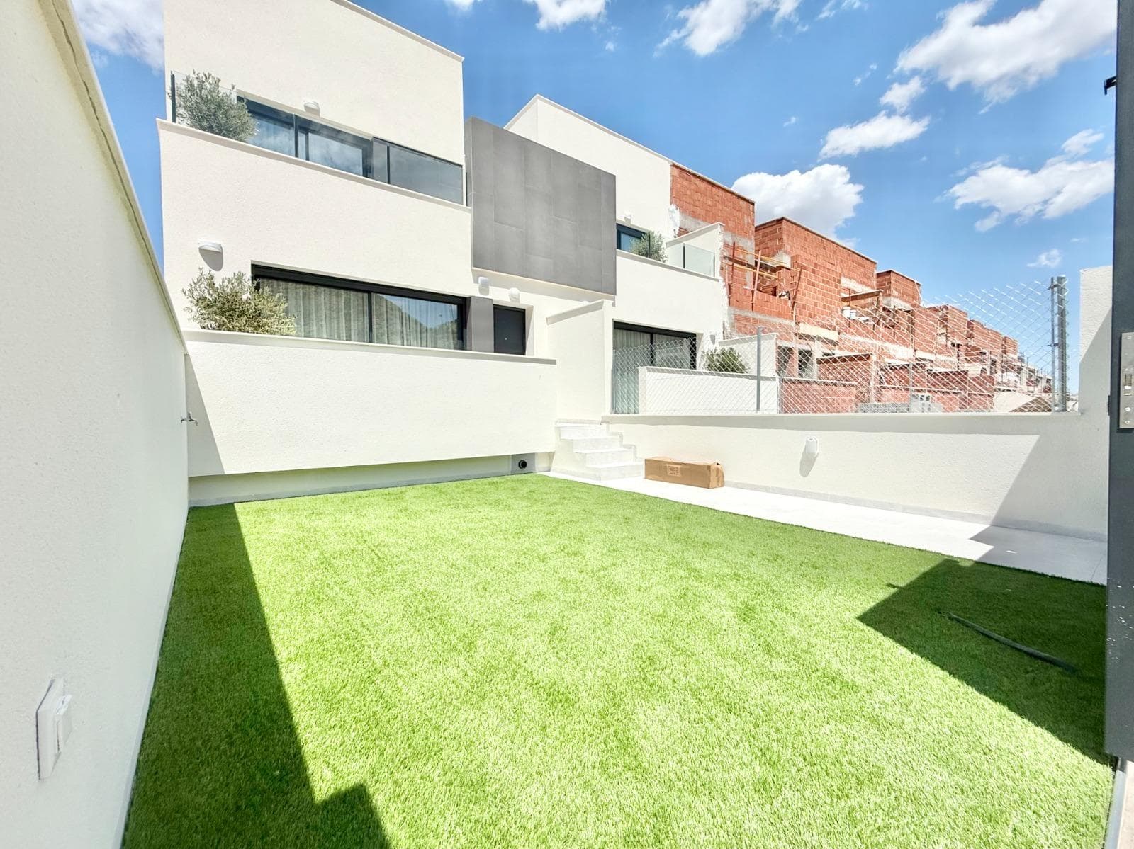 Adosados de obra nueva en venta en Cox - 44 casas modernas con grandes comodidades - foto 1