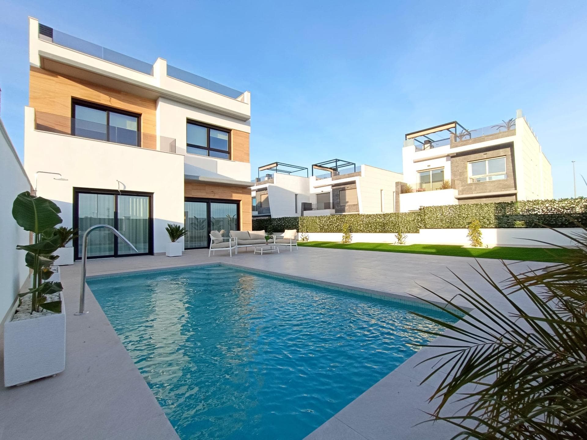 Luxe nieuwbouw halfvrijstaande villa's in Benijófar, Costa Blanca - foto 1